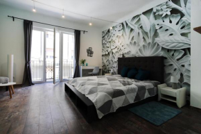 West End Apartment